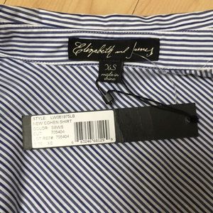 ⭐️Elizabeth and James shirt⭐️